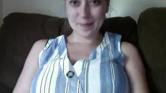 pregnant_annah incendiary bitch is naughty at the pool
