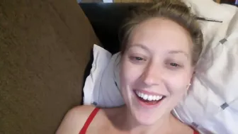 pregnant_annah beautiful chick fucks a fat man