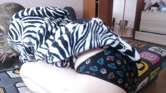 rinapale captivating dancing in a skirt and undressing
