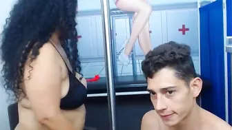 hannah_bryant7 cute lady caresses shaved cunt