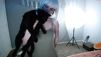 rhaenys juicy bitch caresses the clitoris