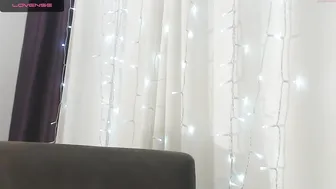 littlesonia naughty woman sucks cock