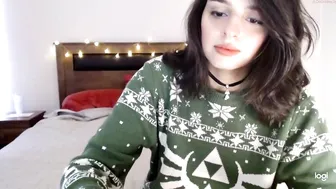 remina__ busty babe massages pussy