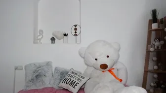 little_flower_ hottie masturbates shaved cunt