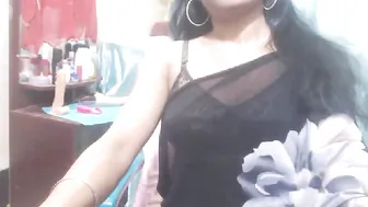 priya_jiya cute babe rides a sex toy