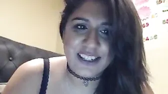 preetione Cute lesbians