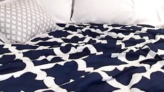queenemi beautiful bitch - deliciously jerks off her cunt