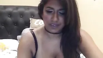 preetione gorgeous beast jumping on a dildo
