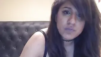 preetione sexy slut shows big tits