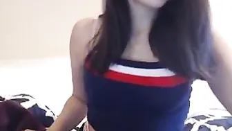 queenemi appetizing babe lifts her legs