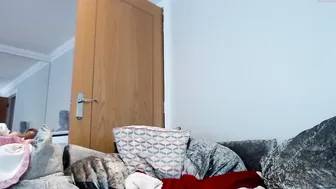 bigboobiebabex hot lady plants hand in anus