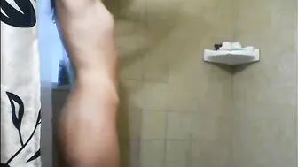 YaGirlDubs whore model shows off her beauty
