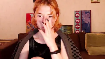 alicebreeze black-haired nymph pulls pussy