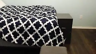 queenemi homemade bitch performs a striptease