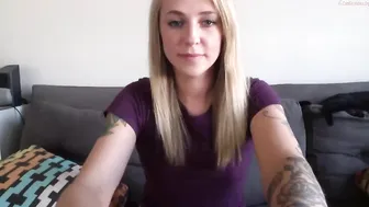 thelittlequeen Desired babe cums from erotic dance