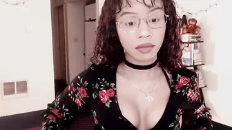 princess_ryan Cute girl twirls noble booty