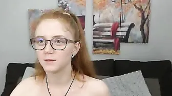 dreedcaaat fat woman fucks herself