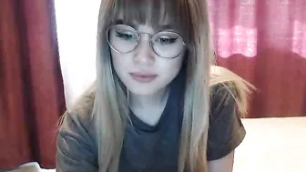 dlienarose Busty chick talks in french