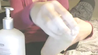 YaGirlDubs writes pen on boobs and ass
