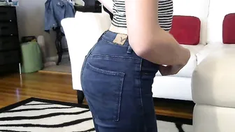 YaGirlDubs shy slut pulls juicy cunt