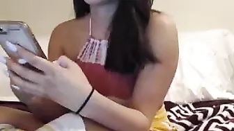 queenemi sexy nipple