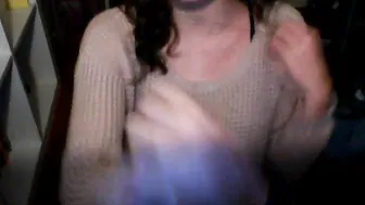 YaGirlDubs the naughty bitch jerks off with sex toys