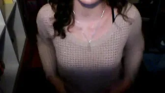 YaGirlDubs the naughty bitch jerks off with sex toys