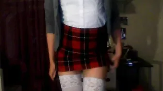 YaGirlDubs busty bitch exposes her charms