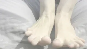 YaGirlDubs amazing bitch fucks juicy holes