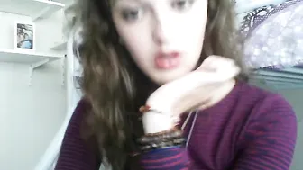 YaGirlDubs seductive babe masturbates shaved cunt