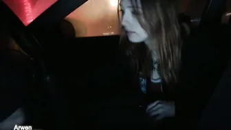 Arwen Datnoid sexy chick masturbates shaved pussy