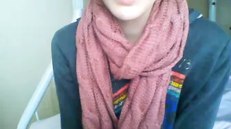 YaGirlDubs hot beast jerking her shaved cunt