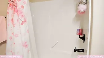 KittyLynn naughty skin posing in lingerie