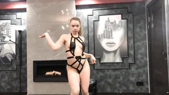 MiaMelon mature fat lady jerking off her cunt
