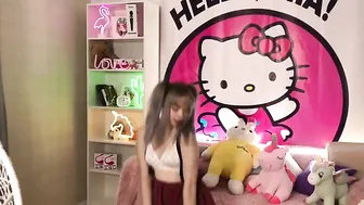 MiaMelon naughty bitches gently masturbate shaved pussies