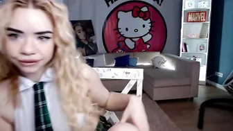 MiaMelon solo masturbation ending with cumshots