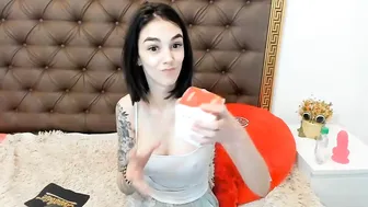 hotfallingdevil lustful lady sucks dick