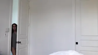 Sadbaffoon manyvids whore chick caresses shaved cunt