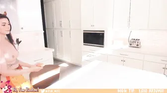 ZiaFox sexy blonde fucks sex lips