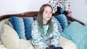 sexkitteh busty bitch cums