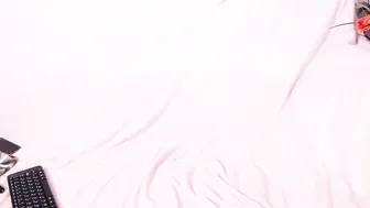 ramonatorres_ gorgeous lady caresses shaved vagina