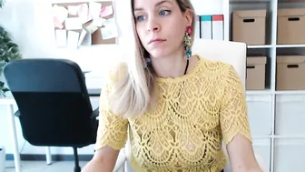 tiffany925 radiant takes off her panties