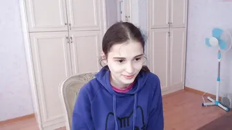 turn_me_on__ hot babes jerking pussies