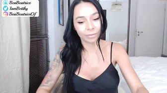 squirtbetty naughty lady fingering pussy in nature