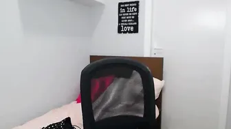 silvia_ami sultry slut fucks her pussy