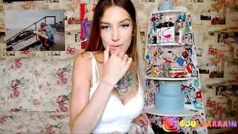 sidanndnancy cumming heavily