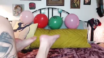 sexylittlee hot bitch passionately pulls pussy