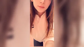 ELLIE LEEN onlyfans shy slut pulls juicy cunt