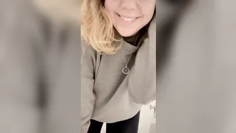 AFLOWERPATTERN onlyfans Slim blonde