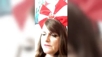 CHASTITY QUEEN onlyfans black-haired confused - having fun in fries